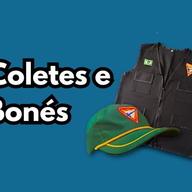 Coletes e bonés